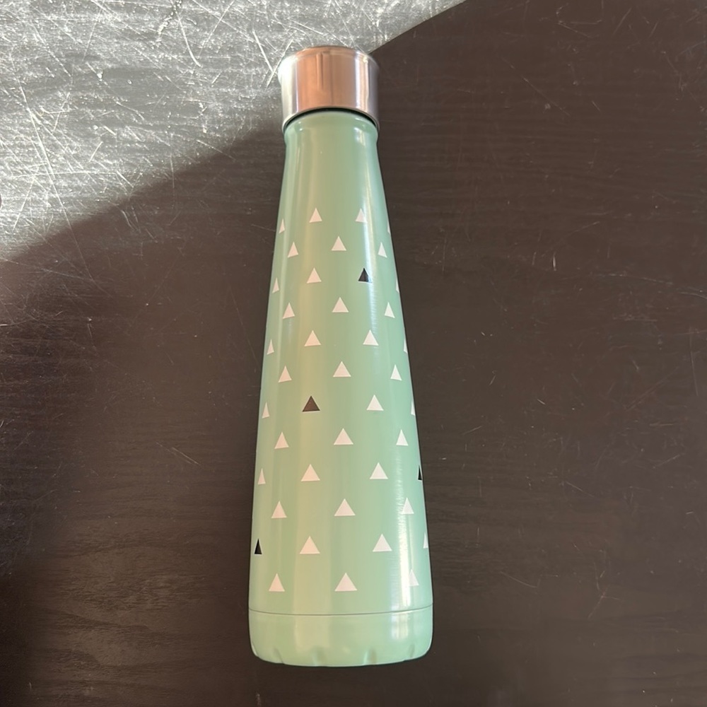 Brand new Sip by S’well water bottle